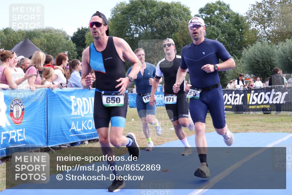 31.08.2025 - Elbe Triathlon Hamburg Strokosch-Dieckow http://msf.ph/oto/8652869 31.08.2025 11:16:56 Ziel 480, 576, 650, 971, 1018, 1219 meine-sportfotos.de