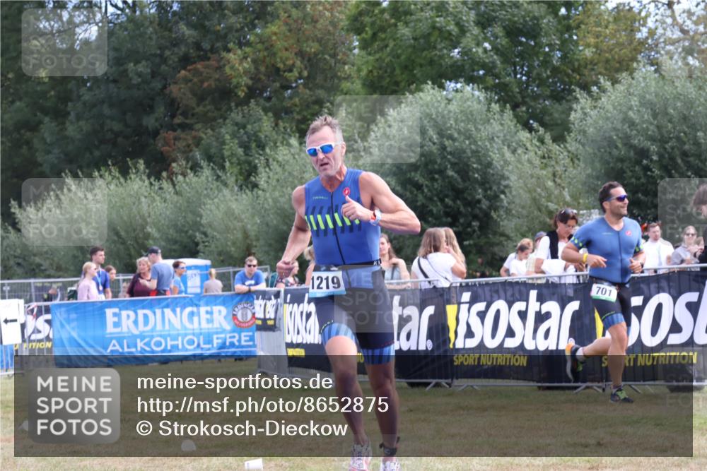 31.08.2025 - Elbe Triathlon Hamburg Strokosch-Dieckow http://msf.ph/oto/8652875 31.08.2025 11:16:58 Ziel 480, 576, 650, 971, 1018, 1219 meine-sportfotos.de