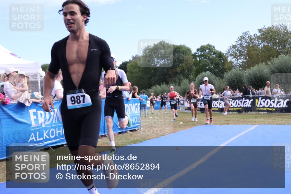 31.08.2025 - Elbe Triathlon Hamburg Strokosch-Dieckow http://msf.ph/oto/8652894 31.08.2025 11:17:37 Ziel 421, 652, 725, 979, 987, 1042, 1070, 1109, 1160 meine-sportfotos.de