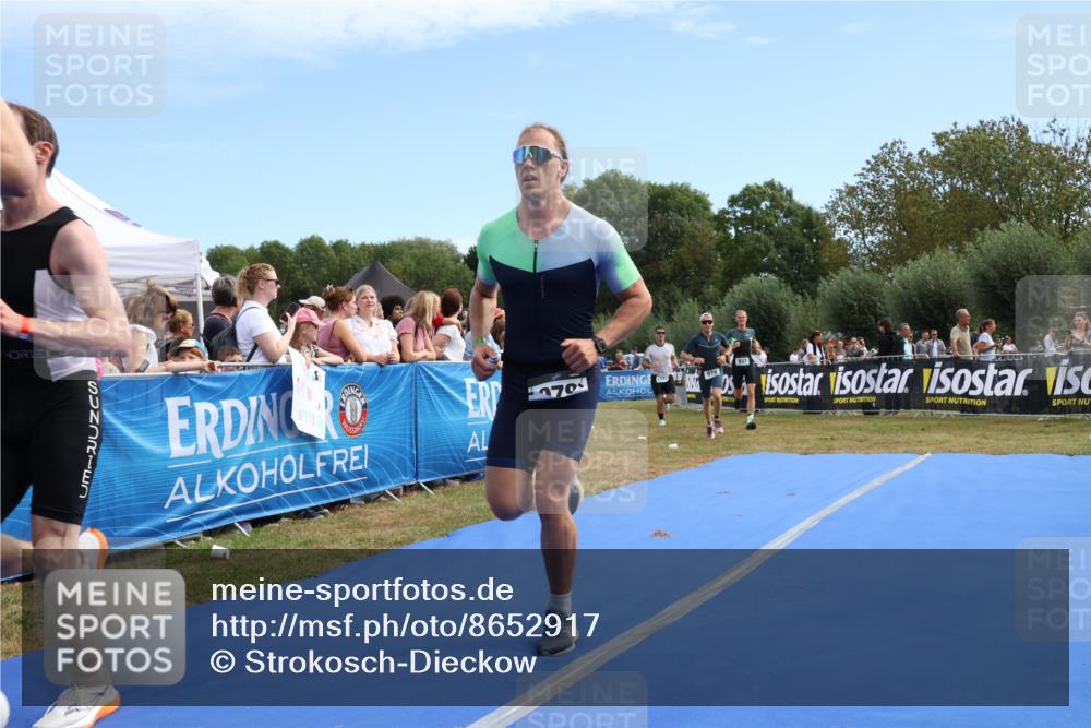 31.08.2025 - Elbe Triathlon Hamburg Strokosch-Dieckow http://msf.ph/oto/8652917 31.08.2025 11:17:44 Ziel 421, 937, 978, 979, 1041, 1042, 1160 meine-sportfotos.de