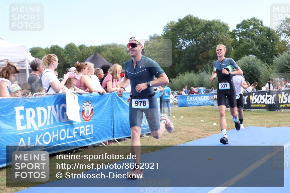 31.08.2025 - Elbe Triathlon Hamburg Strokosch-Dieckow http://msf.ph/oto/8652921 31.08.2025 11:17:47 Ziel 421, 937, 978, 979, 1041, 1160 meine-sportfotos.de