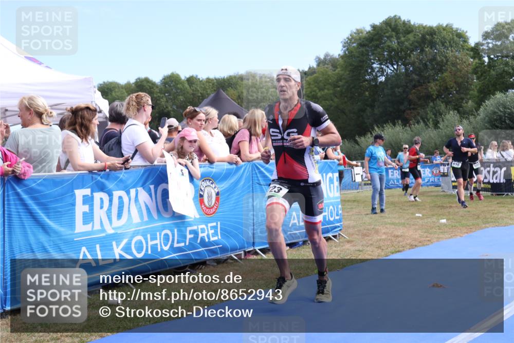 31.08.2025 - Elbe Triathlon Hamburg Strokosch-Dieckow http://msf.ph/oto/8652943 31.08.2025 11:18:05 Ziel 574, 601, 616, 723 meine-sportfotos.de