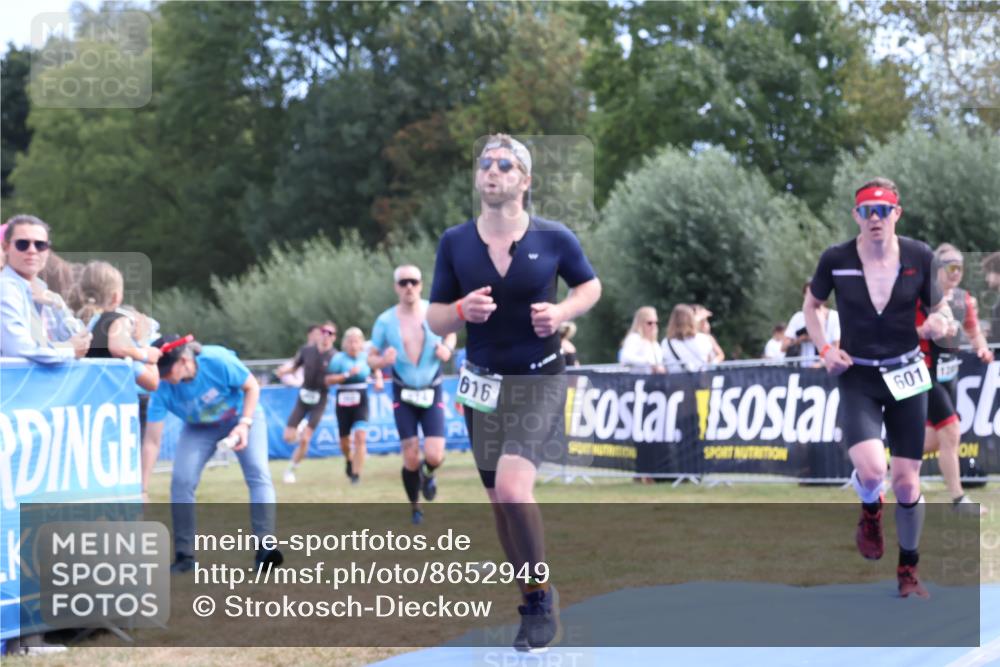 31.08.2025 - Elbe Triathlon Hamburg Strokosch-Dieckow http://msf.ph/oto/8652949 31.08.2025 11:18:08 Ziel 302, 459, 574, 601, 616, 723 meine-sportfotos.de