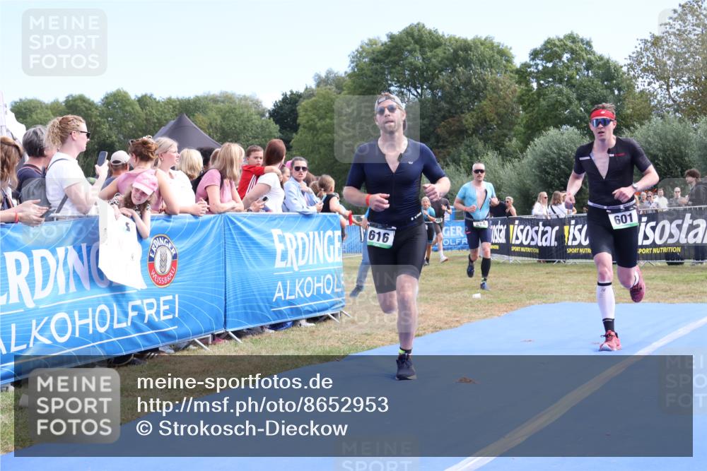 31.08.2025 - Elbe Triathlon Hamburg Strokosch-Dieckow http://msf.ph/oto/8652953 31.08.2025 11:18:09 Ziel 302, 459, 574, 601, 616, 723 meine-sportfotos.de