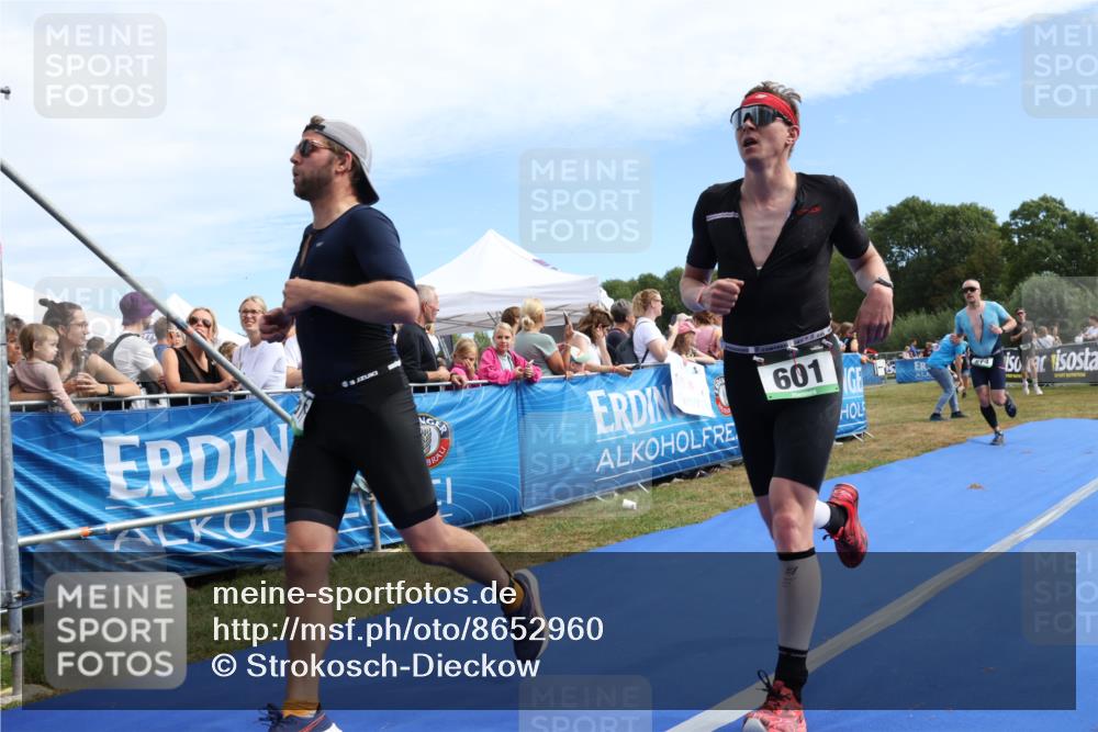 31.08.2025 - Elbe Triathlon Hamburg Strokosch-Dieckow http://msf.ph/oto/8652960 31.08.2025 11:18:11 Ziel 302, 459, 574, 601, 616 meine-sportfotos.de