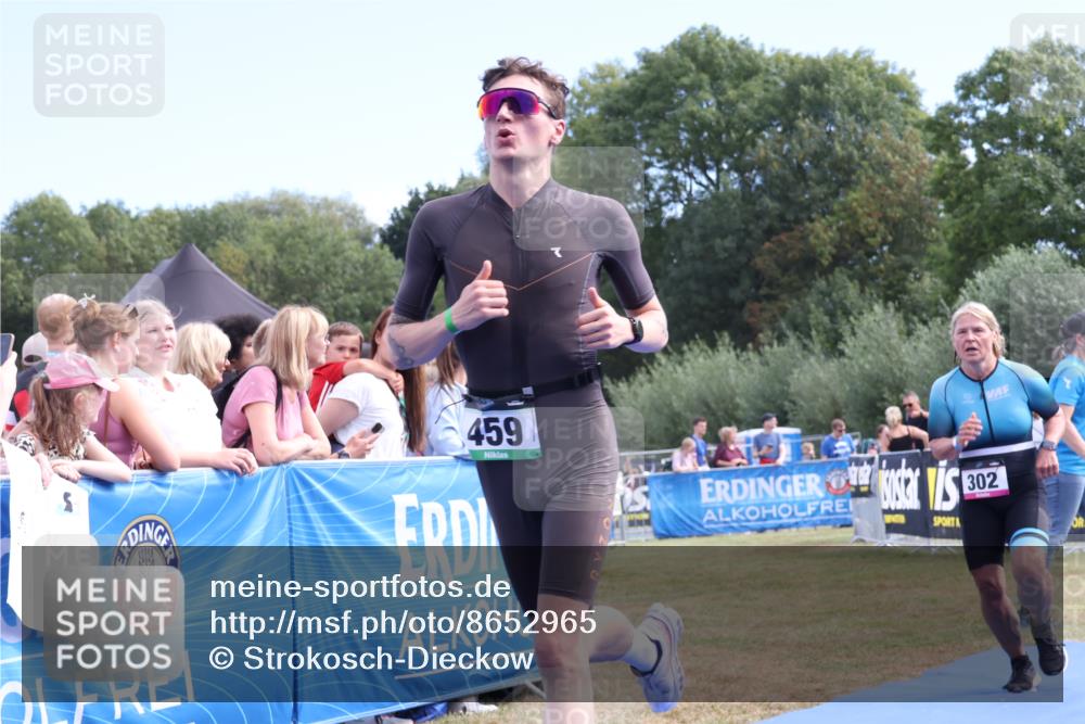 31.08.2025 - Elbe Triathlon Hamburg Strokosch-Dieckow http://msf.ph/oto/8652965 31.08.2025 11:18:15 Ziel 302, 459, 574, 601, 616 meine-sportfotos.de