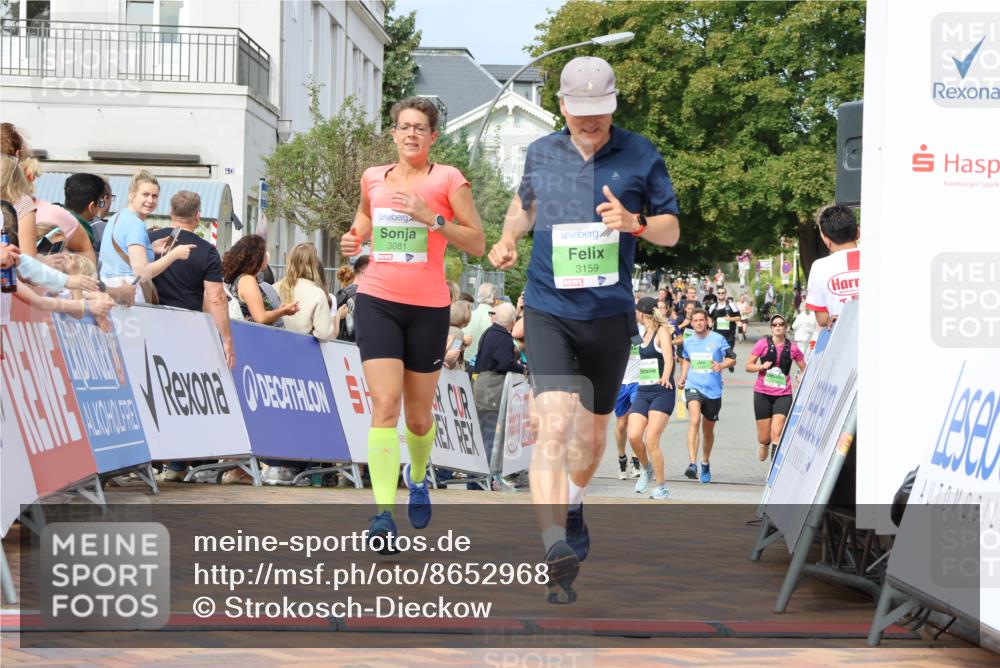 31.08.2025 - 21. Blankeneser Heldenlauf Strokosch-Dieckow http://msf.ph/oto/8652968 31.08.2025 11:08:50 Ziel 3393, 3159, 3081, 3079, 3231, 3036, 3629, 3630, 3643 meine-sportfotos.de