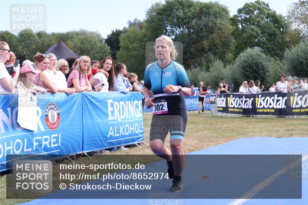 31.08.2025 - Elbe Triathlon Hamburg Strokosch-Dieckow http://msf.ph/oto/8652974 31.08.2025 11:18:17 Ziel 302, 459, 521, 574, 1028 meine-sportfotos.de