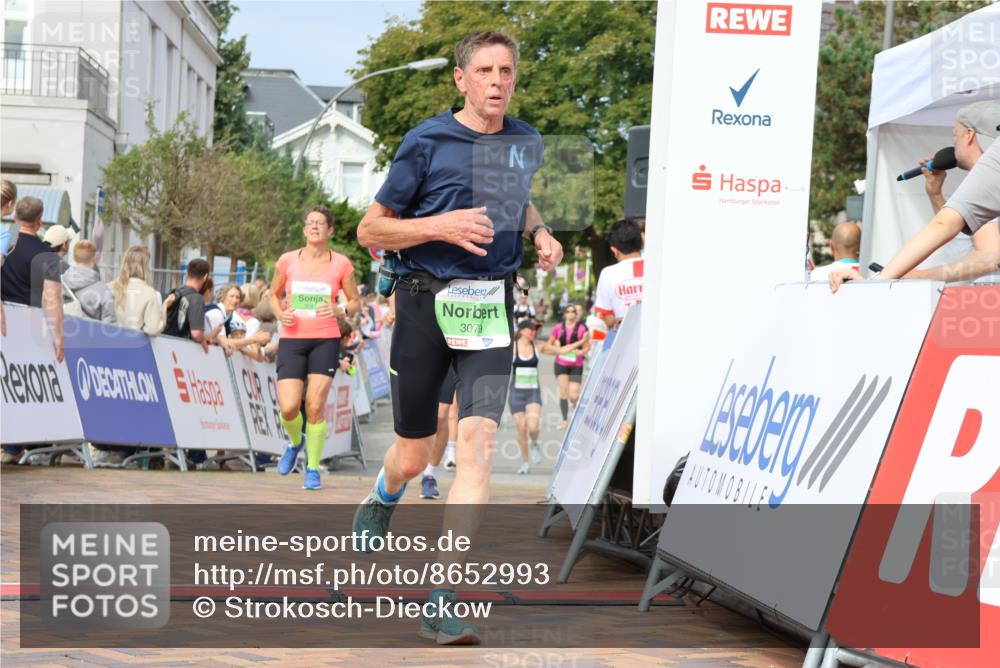 31.08.2025 - 21. Blankeneser Heldenlauf Strokosch-Dieckow http://msf.ph/oto/8652993 31.08.2025 11:08:48 Ziel 3159, 3081, 3079, 3231, 3036, 3643 meine-sportfotos.de