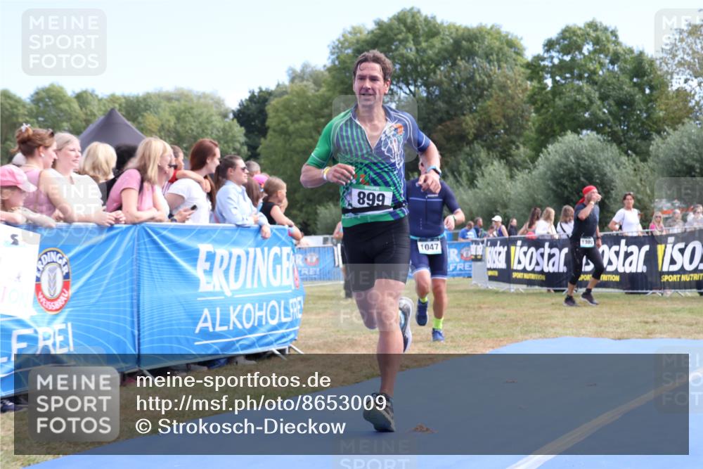 31.08.2025 - Elbe Triathlon Hamburg Strokosch-Dieckow http://msf.ph/oto/8653009 31.08.2025 11:18:46 Ziel 668, 1047 meine-sportfotos.de