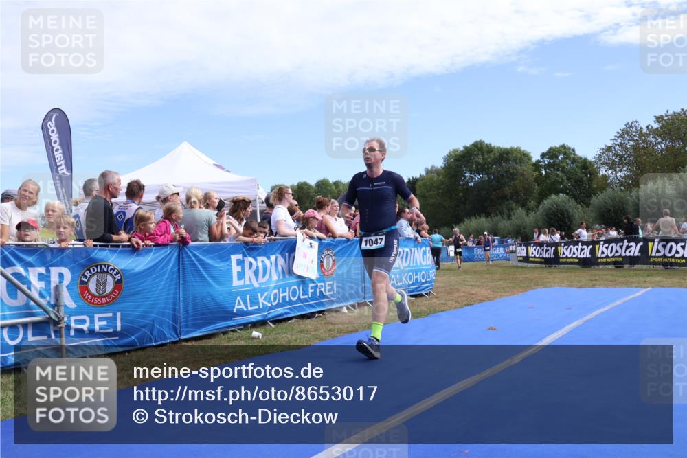 31.08.2025 - Elbe Triathlon Hamburg Strokosch-Dieckow http://msf.ph/oto/8653017 31.08.2025 11:18:48 Ziel 668, 1047 meine-sportfotos.de