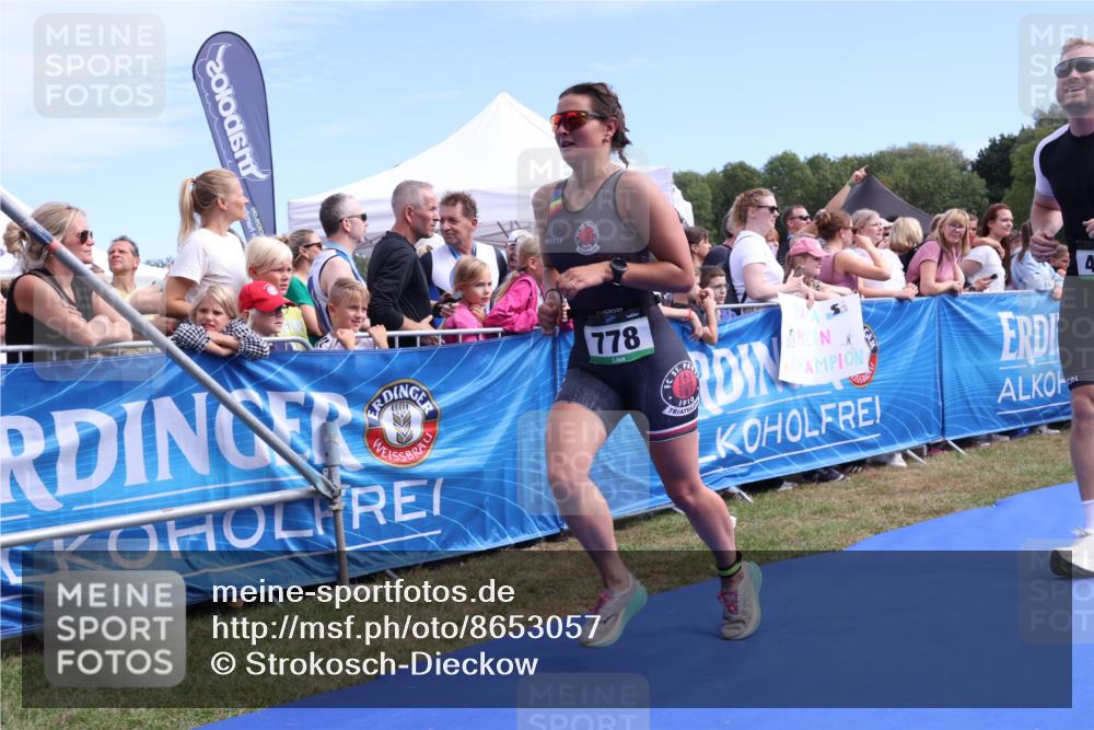 31.08.2025 - Elbe Triathlon Hamburg Strokosch-Dieckow http://msf.ph/oto/8653057 31.08.2025 11:19:13 Ziel 497, 778, 981, 997 meine-sportfotos.de