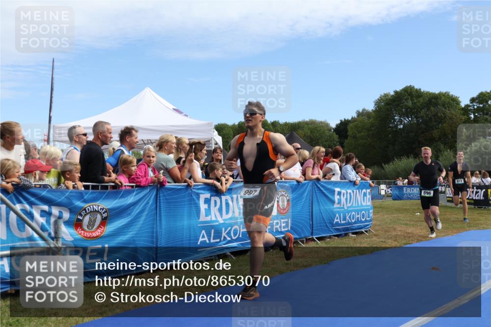 31.08.2025 - Elbe Triathlon Hamburg Strokosch-Dieckow http://msf.ph/oto/8653070 31.08.2025 11:19:23 Ziel 428, 696, 900, 972, 997 meine-sportfotos.de