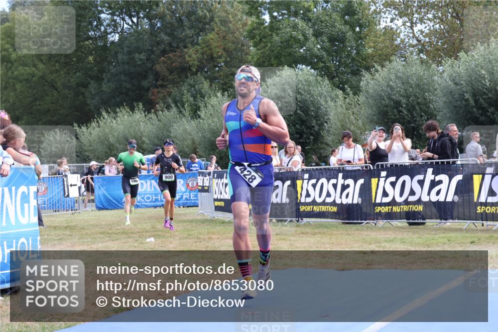 31.08.2025 - Elbe Triathlon Hamburg Strokosch-Dieckow http://msf.ph/oto/8653080 31.08.2025 11:19:26 Ziel 428, 690, 696, 900, 972, 997 meine-sportfotos.de