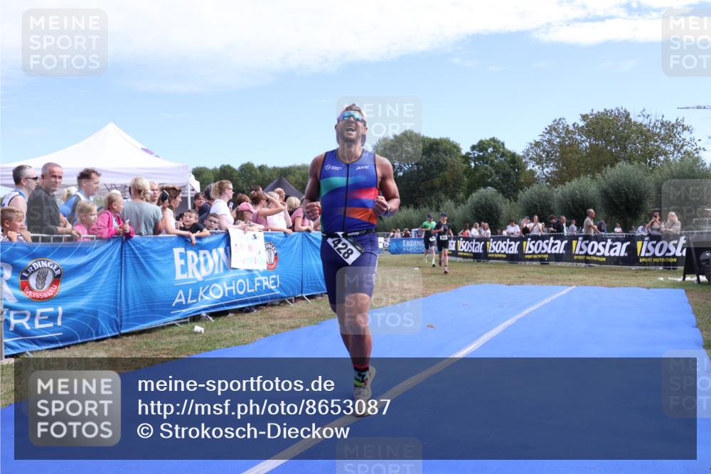 31.08.2025 - Elbe Triathlon Hamburg Strokosch-Dieckow http://msf.ph/oto/8653087 31.08.2025 11:19:28 Ziel 428, 690, 696, 900, 972 meine-sportfotos.de
