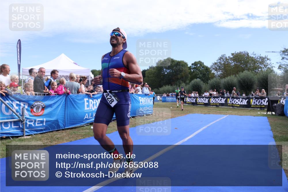 31.08.2025 - Elbe Triathlon Hamburg Strokosch-Dieckow http://msf.ph/oto/8653088 31.08.2025 11:19:29 Ziel 428, 690, 696, 900, 972 meine-sportfotos.de