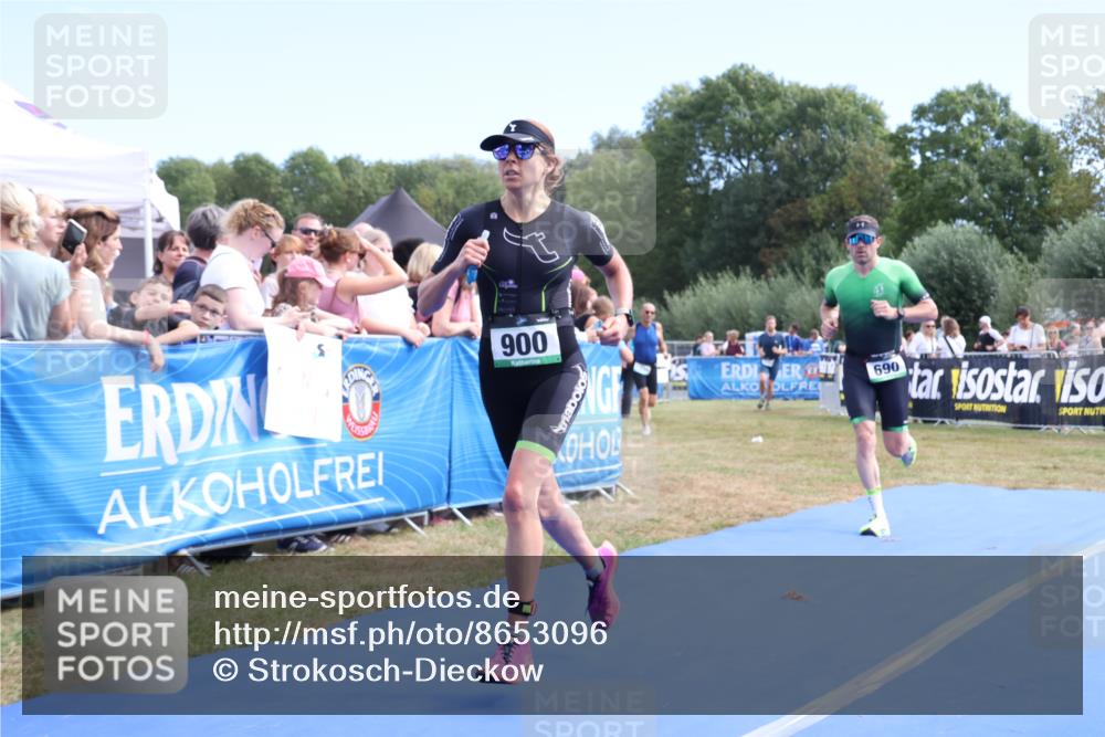 31.08.2025 - Elbe Triathlon Hamburg Strokosch-Dieckow http://msf.ph/oto/8653096 31.08.2025 11:19:32 Ziel 428, 690, 900, 1086, 1106 meine-sportfotos.de