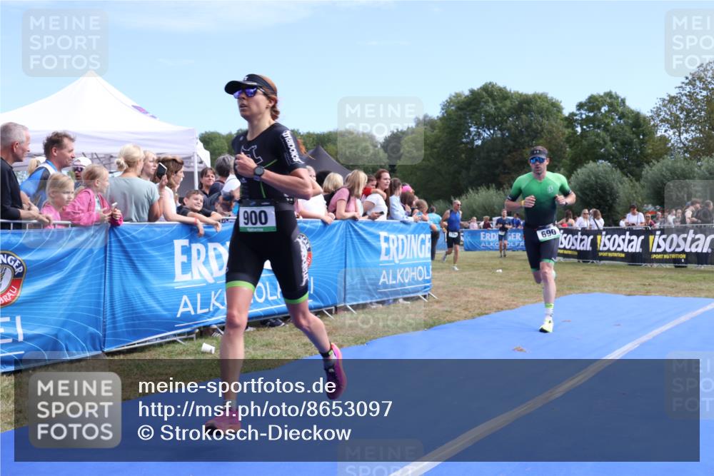 31.08.2025 - Elbe Triathlon Hamburg Strokosch-Dieckow http://msf.ph/oto/8653097 31.08.2025 11:19:32 Ziel 428, 690, 900, 1086, 1106 meine-sportfotos.de