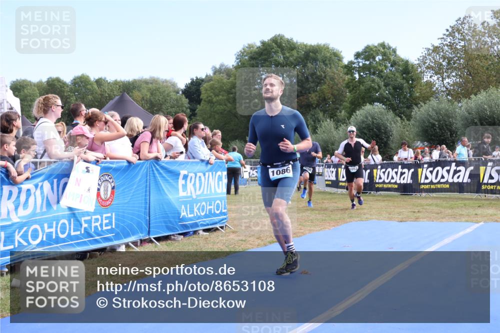 31.08.2025 - Elbe Triathlon Hamburg Strokosch-Dieckow http://msf.ph/oto/8653108 31.08.2025 11:19:39 Ziel 1052, 1086, 1093, 1106, 1121 meine-sportfotos.de