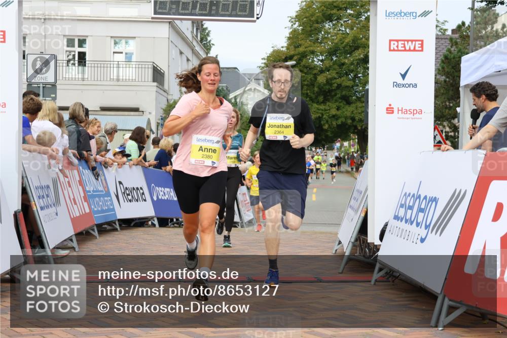 31.08.2025 - 21. Blankeneser Heldenlauf Strokosch-Dieckow http://msf.ph/oto/8653127 31.08.2025 10:26:56 Ziel 2364, 2749, 2478, 2468, 2393, 2380 meine-sportfotos.de