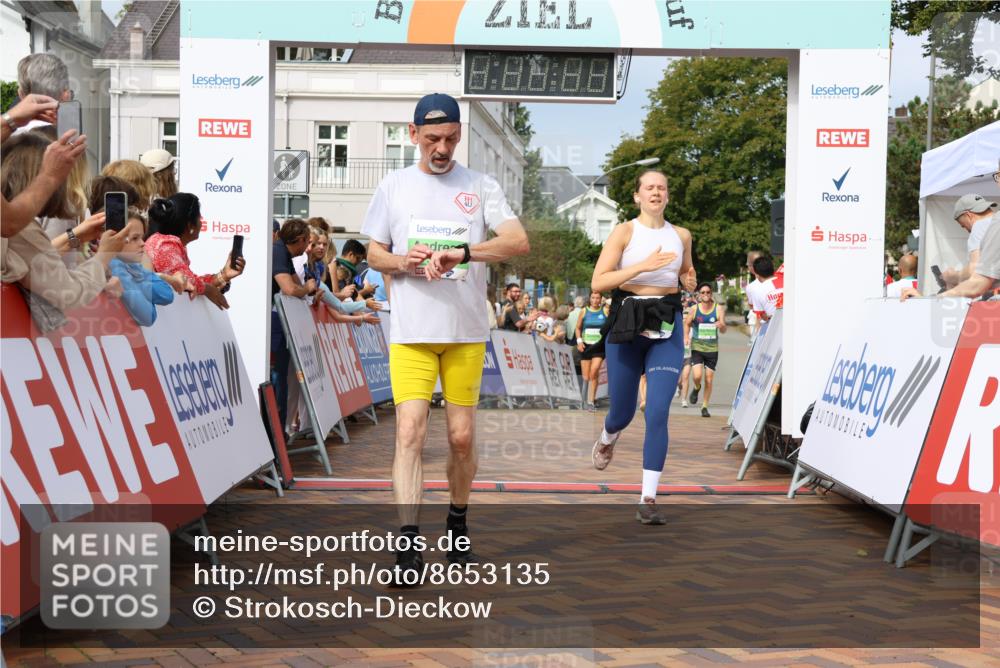 31.08.2025 - 21. Blankeneser Heldenlauf Strokosch-Dieckow http://msf.ph/oto/8653135 31.08.2025 11:08:28 Ziel 3273, 3688, 3687, 3649, 3648, 3105, 3376, 3128, 3010 meine-sportfotos.de
