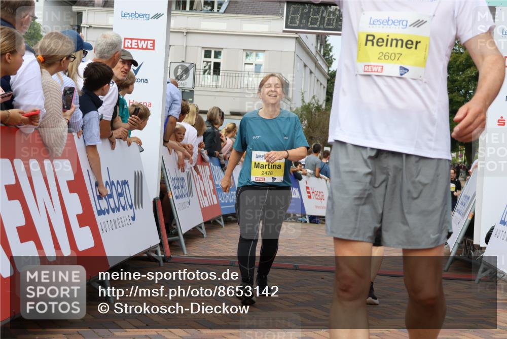 31.08.2025 - 21. Blankeneser Heldenlauf Strokosch-Dieckow http://msf.ph/oto/8653142 31.08.2025 10:26:51 Ziel 2057, 2364, 2013, 2749, 2607, 2646, 2478, 2380 meine-sportfotos.de