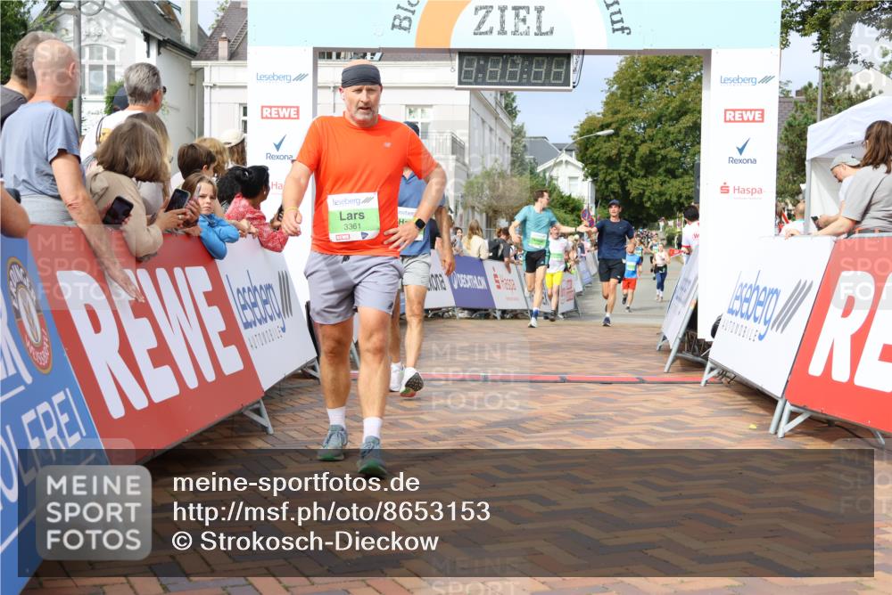 31.08.2025 - 21. Blankeneser Heldenlauf Strokosch-Dieckow http://msf.ph/oto/8653153 31.08.2025 11:08:21 Ziel 3334, 3160, 3693, 3688, 3687, 3361, 3128 meine-sportfotos.de