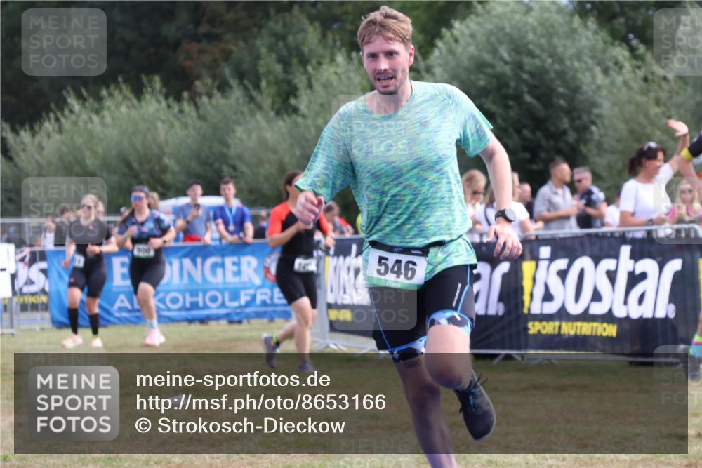 31.08.2025 - Elbe Triathlon Hamburg Strokosch-Dieckow http://msf.ph/oto/8653166 31.08.2025 11:20:06 Ziel 546, 562, 964, 1091 meine-sportfotos.de