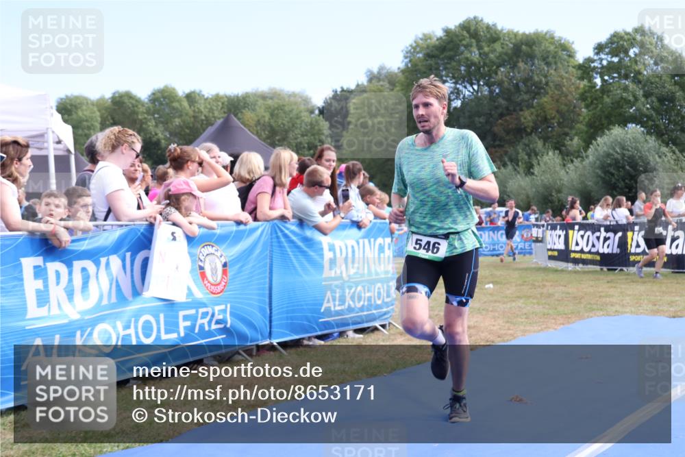 31.08.2025 - Elbe Triathlon Hamburg Strokosch-Dieckow http://msf.ph/oto/8653171 31.08.2025 11:20:07 Ziel 546, 562, 964, 1091 meine-sportfotos.de