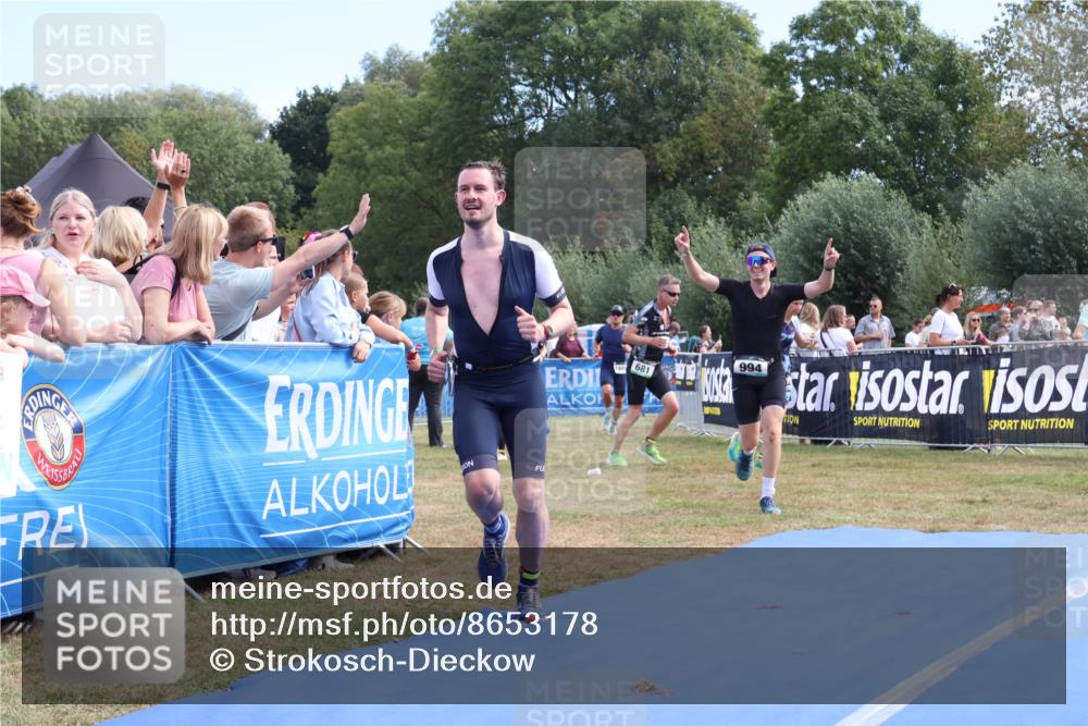 31.08.2025 - Elbe Triathlon Hamburg Strokosch-Dieckow http://msf.ph/oto/8653178 31.08.2025 11:20:16 Ziel 994, 1048, 1445 meine-sportfotos.de