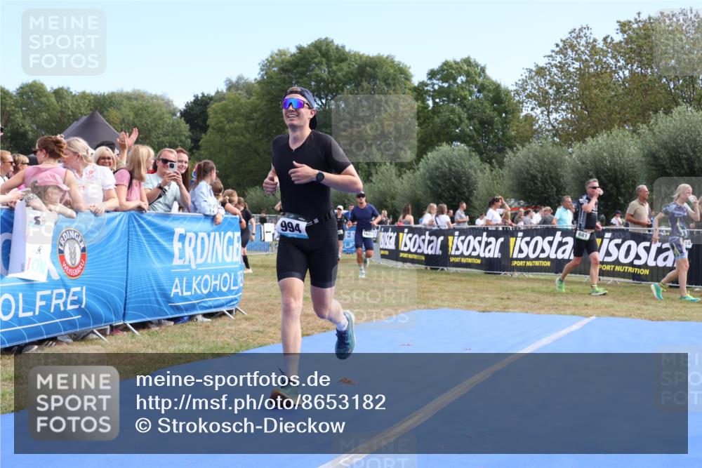 31.08.2025 - Elbe Triathlon Hamburg Strokosch-Dieckow http://msf.ph/oto/8653182 31.08.2025 11:20:18 Ziel 994, 1048, 1107, 1445 meine-sportfotos.de