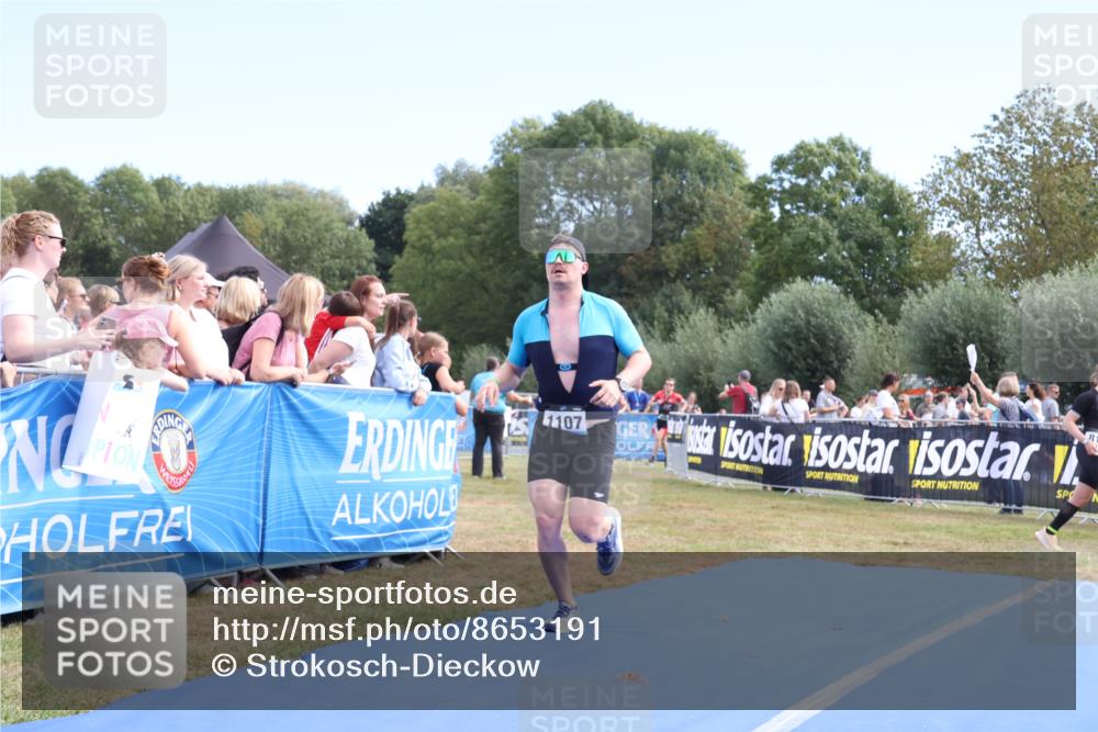 31.08.2025 - Elbe Triathlon Hamburg Strokosch-Dieckow http://msf.ph/oto/8653191 31.08.2025 11:20:27 Ziel 454, 708, 996, 1107, 1196 meine-sportfotos.de