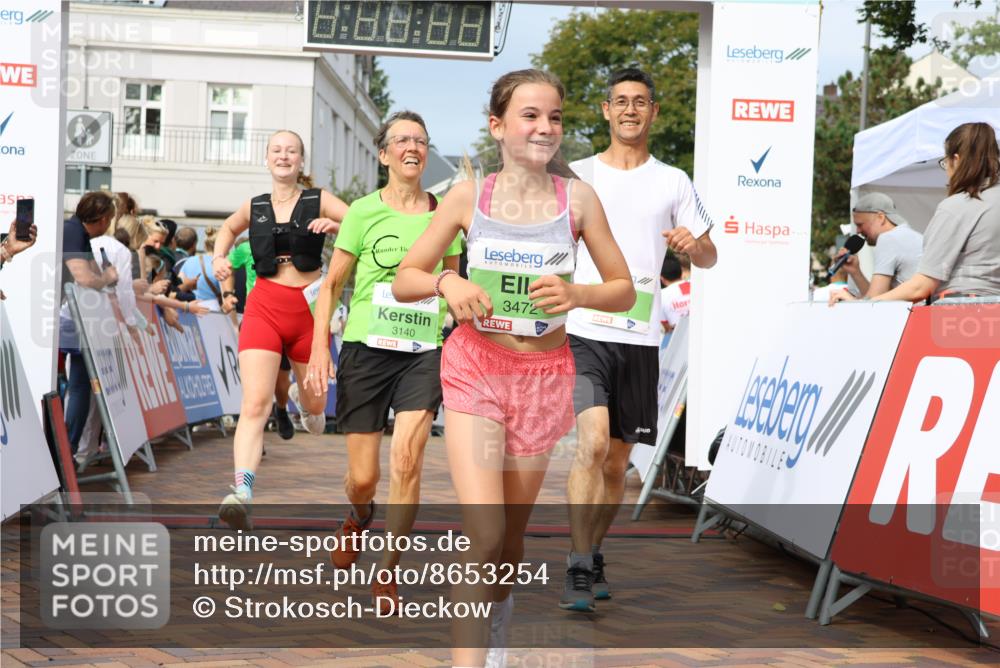 31.08.2025 - 21. Blankeneser Heldenlauf Strokosch-Dieckow http://msf.ph/oto/8653254 31.08.2025 11:08:11 Ziel 3334, 3141, 3140, 3474, 3472, 3248, 3029 meine-sportfotos.de