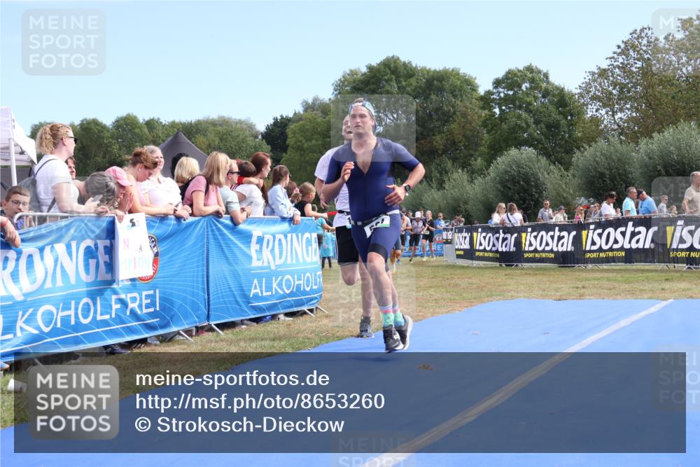 31.08.2025 - Elbe Triathlon Hamburg Strokosch-Dieckow http://msf.ph/oto/8653260 31.08.2025 11:20:58 Ziel 561, 770, 895, 933, 1020, 1095, 1155 meine-sportfotos.de