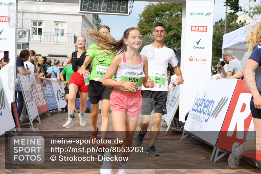31.08.2025 - 21. Blankeneser Heldenlauf Strokosch-Dieckow http://msf.ph/oto/8653263 31.08.2025 11:08:11 Ziel 3334, 3141, 3140, 3474, 3472, 3248, 3029 meine-sportfotos.de