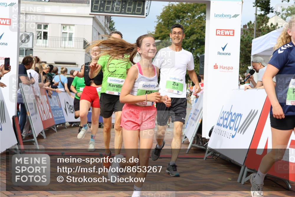 31.08.2025 - 21. Blankeneser Heldenlauf Strokosch-Dieckow http://msf.ph/oto/8653267 31.08.2025 11:08:11 Ziel 3334, 3141, 3140, 3474, 3472, 3248, 3029 meine-sportfotos.de