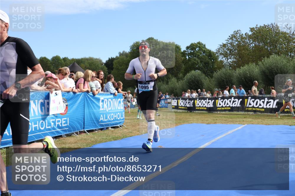 31.08.2025 - Elbe Triathlon Hamburg Strokosch-Dieckow http://msf.ph/oto/8653271 31.08.2025 11:21:05 Ziel 770, 973, 1095, 1140, 1155 meine-sportfotos.de