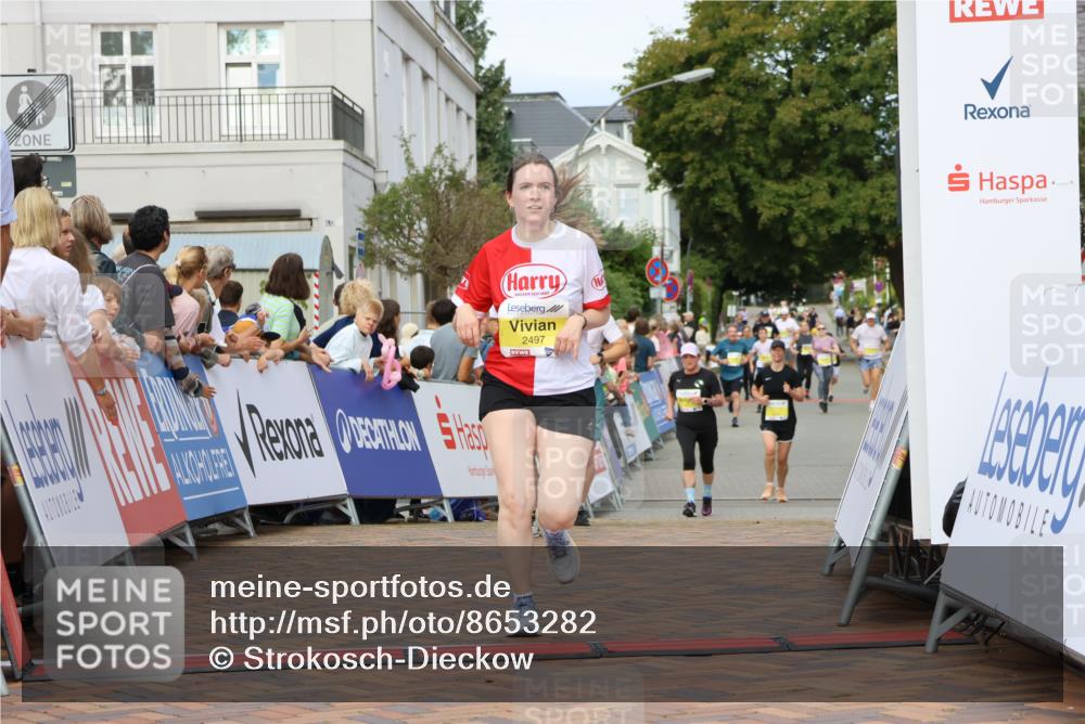 31.08.2025 - 21. Blankeneser Heldenlauf Strokosch-Dieckow http://msf.ph/oto/8653282 31.08.2025 10:26:30 Ziel 2254, 2497, 2688 meine-sportfotos.de