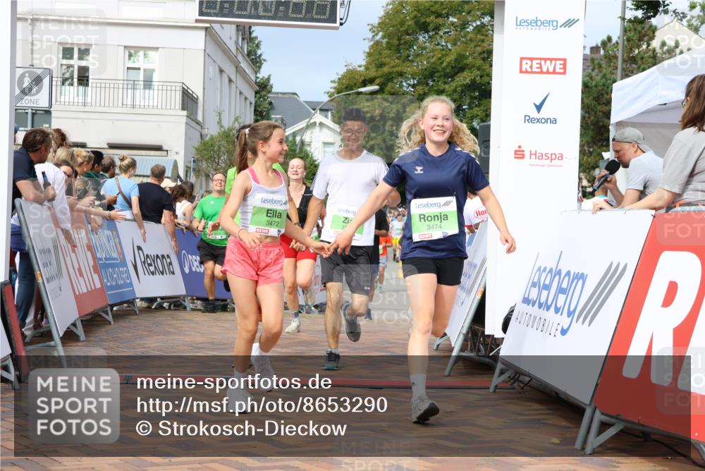 31.08.2025 - 21. Blankeneser Heldenlauf Strokosch-Dieckow http://msf.ph/oto/8653290 31.08.2025 11:08:10 Ziel 3334, 3141, 3140, 3474, 3472, 3248, 3029 meine-sportfotos.de