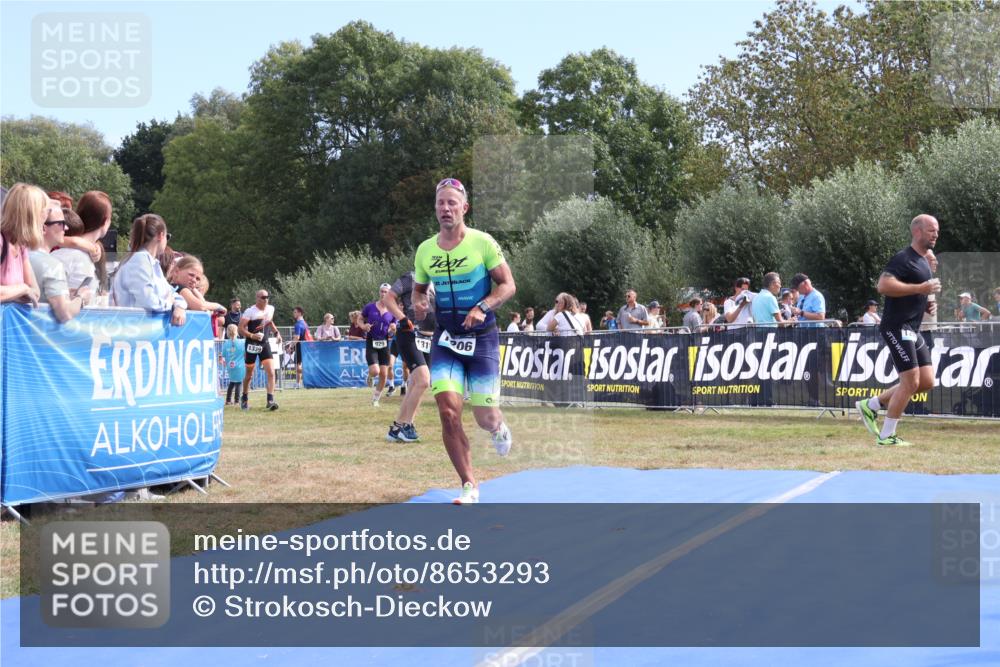 31.08.2025 - Elbe Triathlon Hamburg Strokosch-Dieckow http://msf.ph/oto/8653293 31.08.2025 11:21:20 Ziel 707, 918, 929, 934, 1183, 1206 meine-sportfotos.de