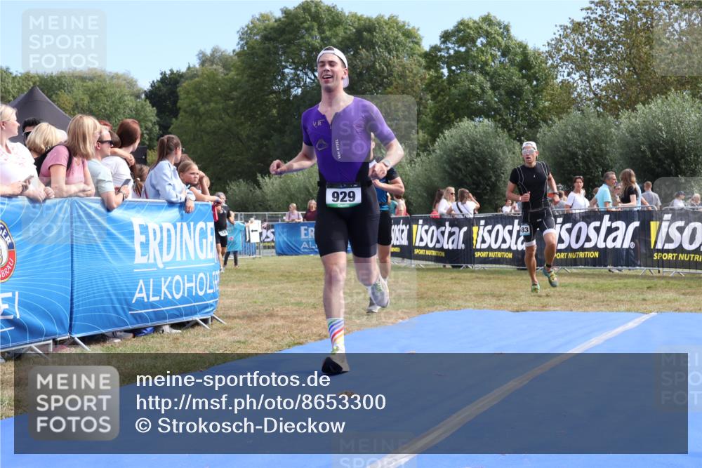 31.08.2025 - Elbe Triathlon Hamburg Strokosch-Dieckow http://msf.ph/oto/8653300 31.08.2025 11:21:25 Ziel 929, 934, 1183, 1206 meine-sportfotos.de