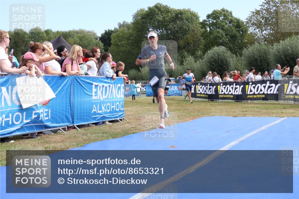 31.08.2025 - Elbe Triathlon Hamburg Strokosch-Dieckow http://msf.ph/oto/8653321 31.08.2025 11:21:56 Ziel 687, 754, 1082, 1103, 1304 meine-sportfotos.de