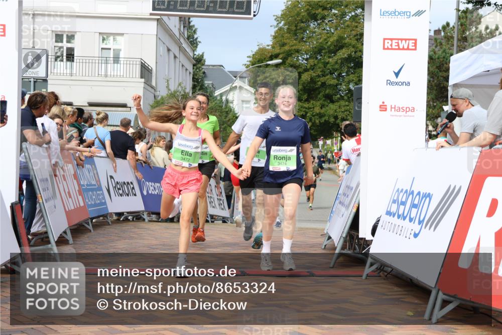 31.08.2025 - 21. Blankeneser Heldenlauf Strokosch-Dieckow http://msf.ph/oto/8653324 31.08.2025 11:08:10 Ziel 3334, 3141, 3140, 3474, 3472, 3248, 3029 meine-sportfotos.de