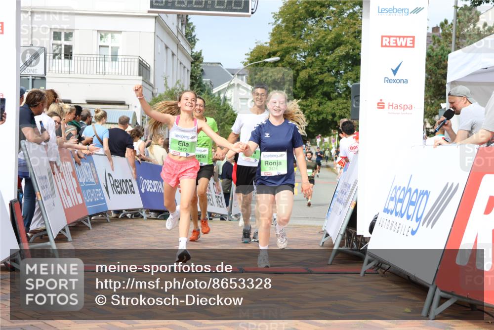 31.08.2025 - 21. Blankeneser Heldenlauf Strokosch-Dieckow http://msf.ph/oto/8653328 31.08.2025 11:08:10 Ziel 3334, 3141, 3140, 3474, 3472, 3248, 3029 meine-sportfotos.de