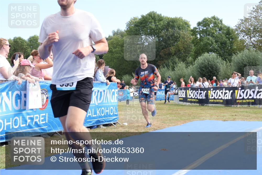 31.08.2025 - Elbe Triathlon Hamburg Strokosch-Dieckow http://msf.ph/oto/8653360 31.08.2025 11:22:34 Ziel 622, 995, 1077, 1132 meine-sportfotos.de