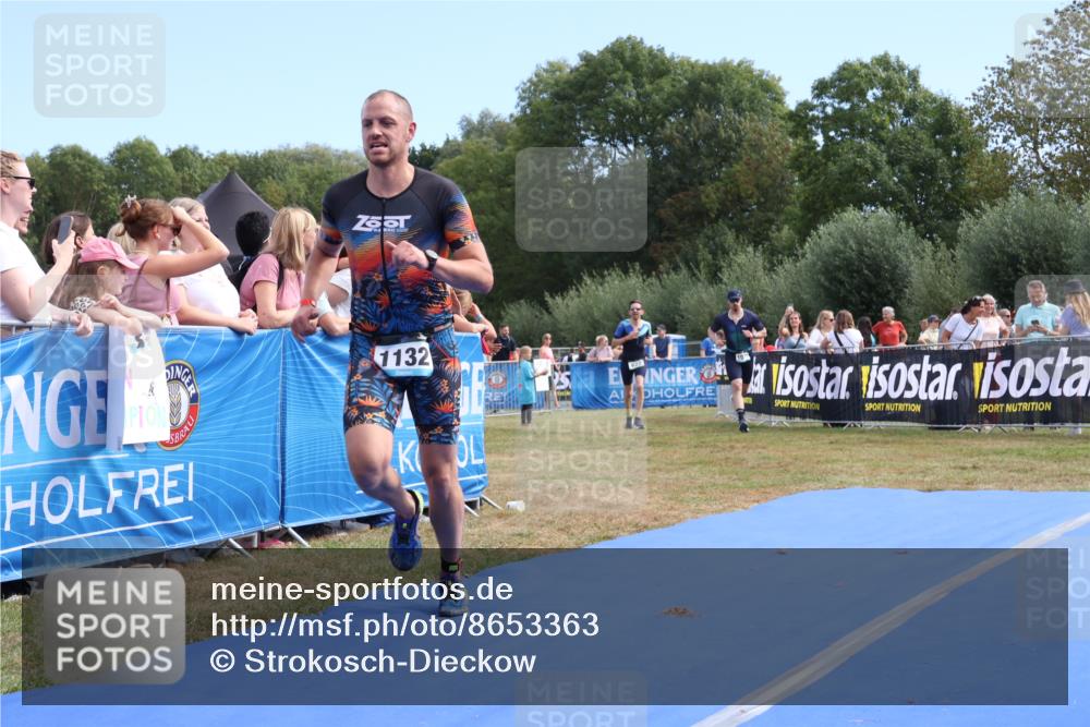 31.08.2025 - Elbe Triathlon Hamburg Strokosch-Dieckow http://msf.ph/oto/8653363 31.08.2025 11:22:35 Ziel 622, 995, 1077, 1132 meine-sportfotos.de
