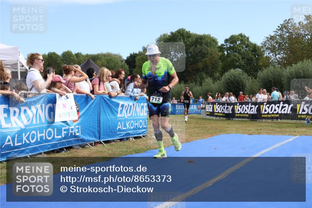 31.08.2025 - Elbe Triathlon Hamburg Strokosch-Dieckow http://msf.ph/oto/8653373 31.08.2025 11:22:53 Ziel 579, 712, 1099 meine-sportfotos.de
