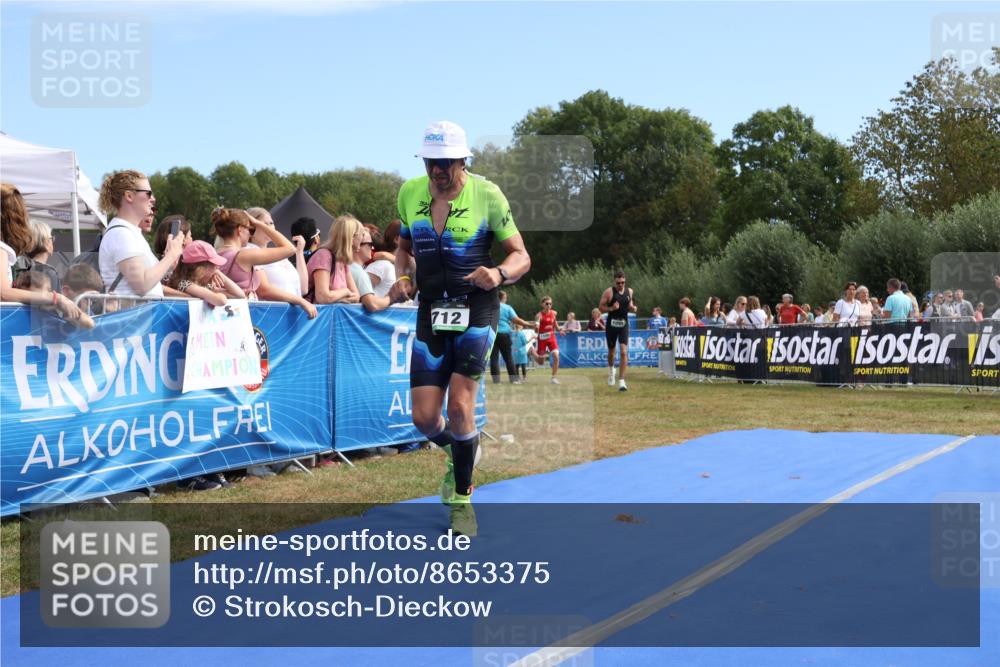 31.08.2025 - Elbe Triathlon Hamburg Strokosch-Dieckow http://msf.ph/oto/8653375 31.08.2025 11:22:53 Ziel 579, 712, 1099 meine-sportfotos.de