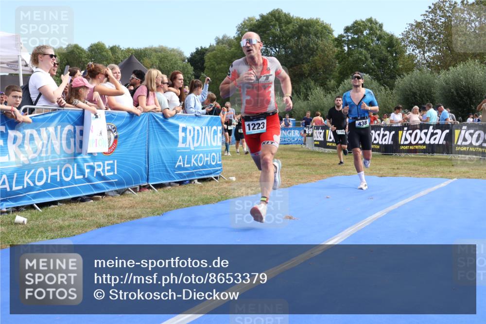 31.08.2025 - Elbe Triathlon Hamburg Strokosch-Dieckow http://msf.ph/oto/8653379 31.08.2025 11:23:08 Ziel 438, 980, 1008, 1105, 1209, 1223 meine-sportfotos.de