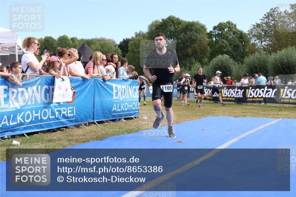 31.08.2025 - Elbe Triathlon Hamburg Strokosch-Dieckow http://msf.ph/oto/8653386 31.08.2025 11:23:11 Ziel 418, 438, 980, 1008, 1105, 1209, 1223 meine-sportfotos.de